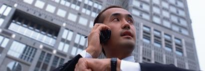 場所確認する人